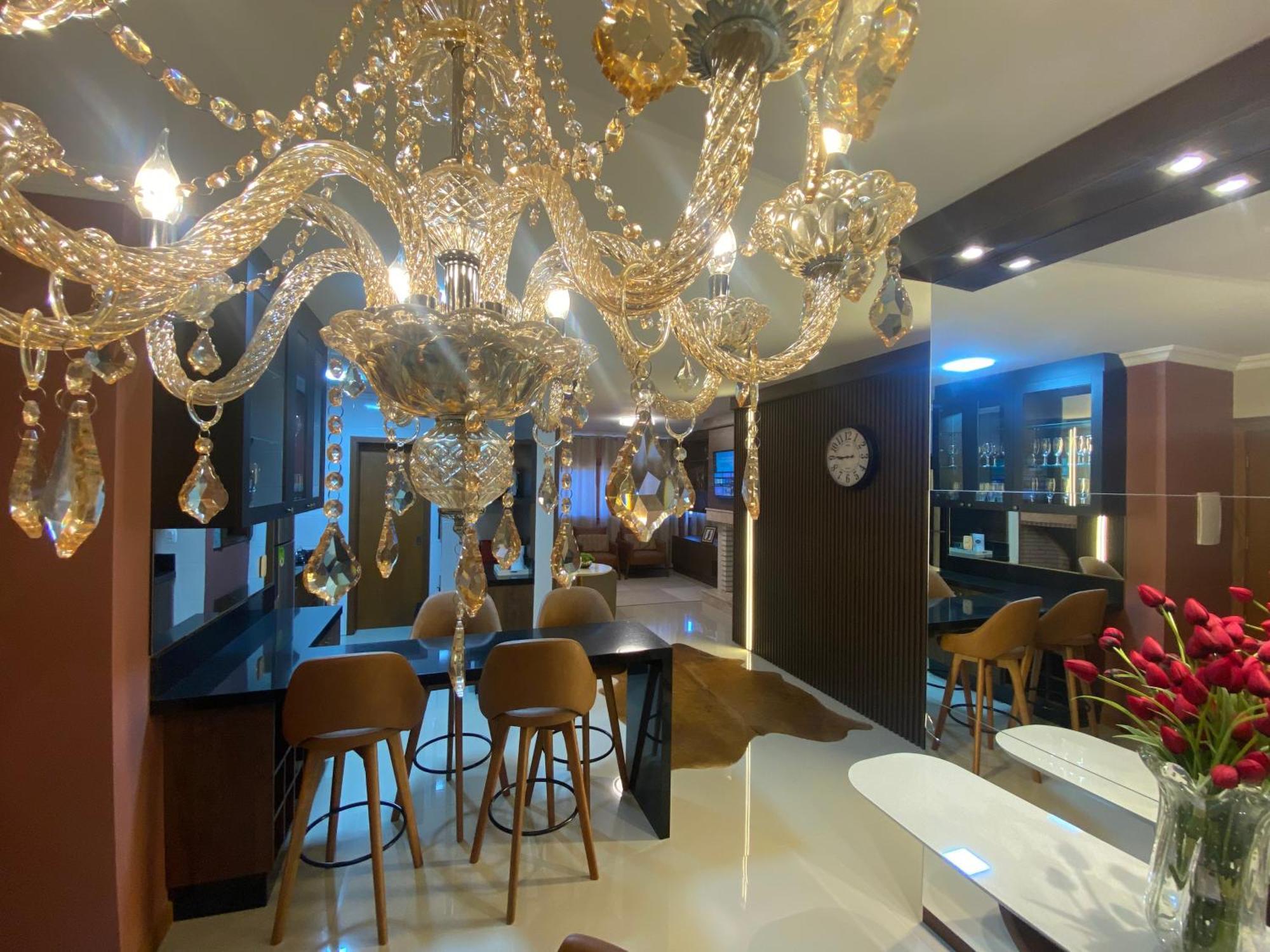Apartamento Residencial Don Alfredo-luxo 2 Km Do Centro Locacao De Temporada *